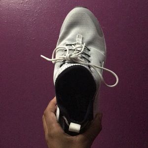 Nike Shoes - Nike Huaraches Nike Shoes - Nike Huaraches